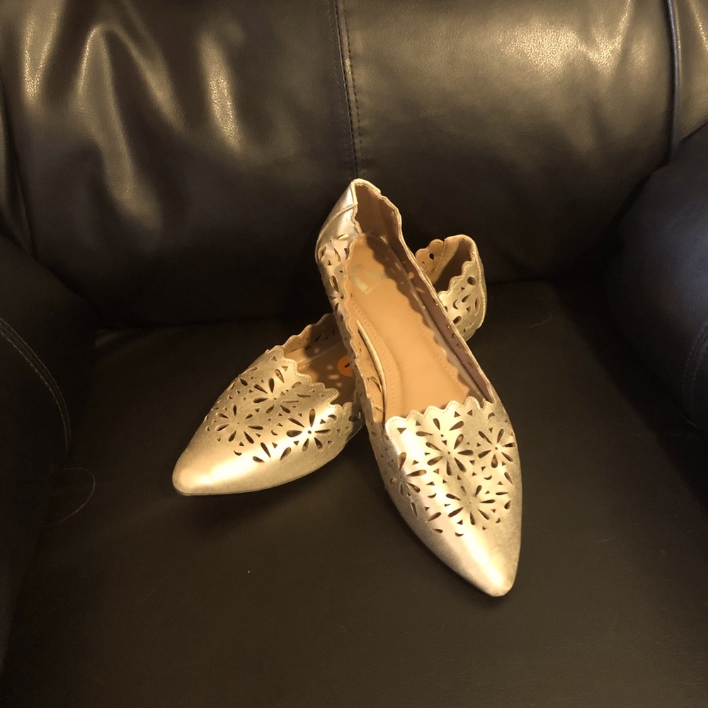 Report Gold Flats